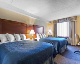 Quality Inn & Suites Bay Front - Sault Ste. Marie - 1