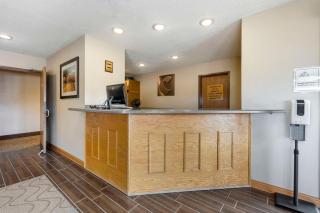 Comfort Inn - 7