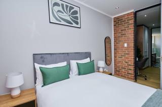 Brooklyn Modern Apartment - 1