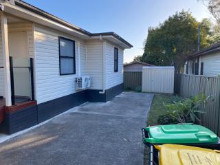 Comfy Small House - St Marys - 8