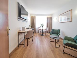 Hotel Albret - 2
