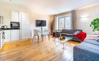 Spacious Apartment with a balcony in Prime Location in Farringdon - Londra - 5