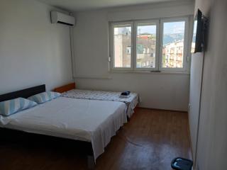 Room with private toilet and terrace in city center in shared apartment - Split - 0