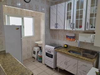 Apartamento completo pertinho da praia! Wi-fi e muito mais - Praia Grande - 3