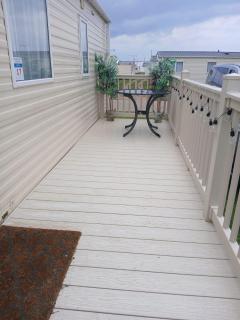 Lovely 6 Berth Caravan With Decking Nearby Scratby Beach Ref 50017B - Great Yarmouth - 8