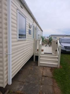 Lovely 6 Berth Caravan With Decking Nearby Scratby Beach Ref 50017B - Great Yarmouth - 7