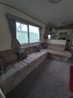 Lovely 6 Berth Caravan With Decking Nearby Scratby Beach Ref 50017B - Great Yarmouth - 5