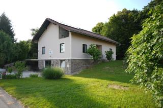 Rooms and apartments Biš - - 0