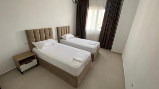 Family Retreat On The Beach By Wave Apartments - Durazzo - 3