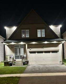 Top of the Chain Home Palace- CA - Thorold - 9