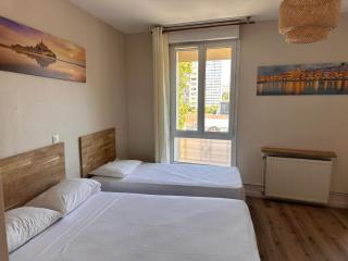 HOTEL IN PARIS - Aubervilliers - 4
