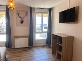 HOTEL IN PARIS - Aubervilliers - 5
