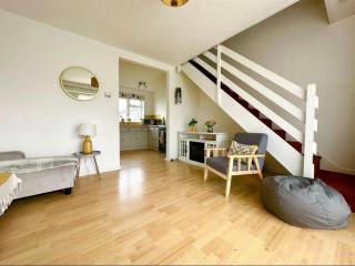 Superb Chalet, Sleeps 8, Nearby Hemsby Beach In Norfolk Ref 18193B - Hemsby - 5