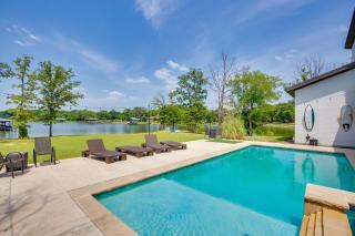 Relax Fireside! Waterfront Family Home in Malakoff - 9