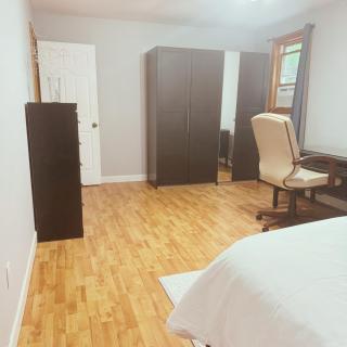 Quiet Cozy Stay Spacious Home Near Beach & Shops - Hamden - 5