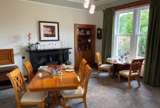 Burnbank Bed and Breakfast - 8