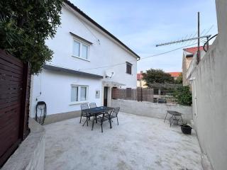 Holiday Home Omisalj - Omišalj - 0