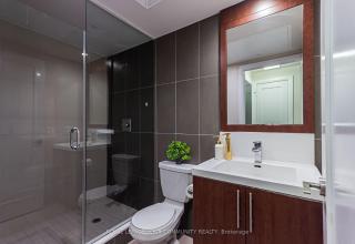 Sleek 1BR & Sttudy Condo - CN Tower, Skyline view - North York - Toronto - 4