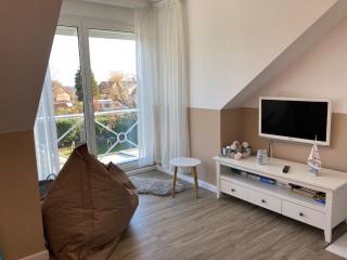 Sonnendeck / 3 Zi.-FeWo mit Meerblick in Toplage - Neustadt in Holstein - 2