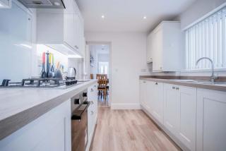 Fleet Street - 2 Bedroom Holiday Home - Swansea - Swansea - 9