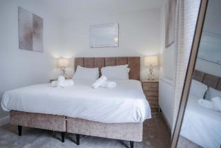 Fleet Street - 2 Bedroom Holiday Home - Swansea - Swansea - 6