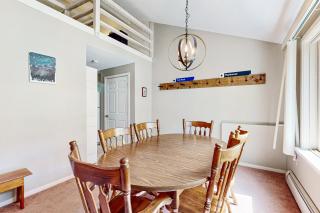 Four Seasons Retreat - Bartlett - 3