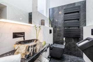 Luxurious 3-bedroom Apartment in The Center - Budapest - 3