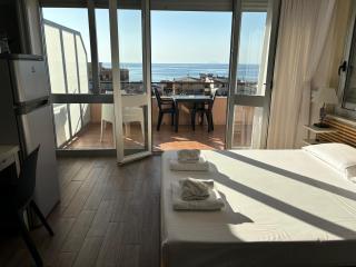 Blue Sky Apartments - 8