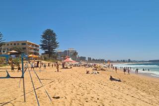 Beachfront Sunset View Apartment - The Coachhouse - Narrabeen - 3
