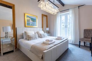 YORK PLACE - Spacious central apartment to town with views - Harrogate - 7