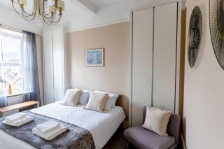 YORK PLACE - Spacious central apartment to town with views - Harrogate - 6