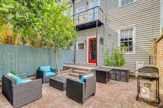 Historic Savannah Home with Original Fireplaces - 8