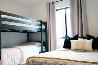 Newly Built, Bright, and Modern Guest Home - San Diego - 3