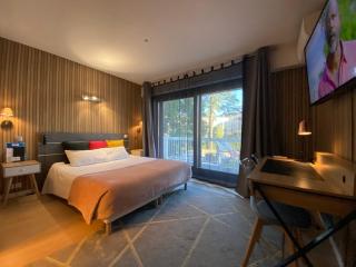 Savoie Hotel aux portes de Genève - Saint-Julien-en-Genevois - 0
