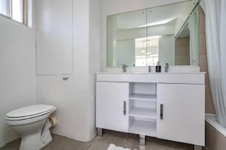 Coastal Bliss, 3BR Umhlanga Apartment With Ocean View - Durban - 9