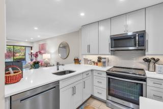 Completely renovated first floor condo - Naples - 4