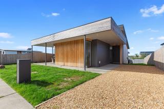 A Box of Moonlight - 7