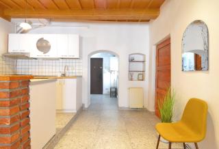 Charming Apartment - Heart of Brașov Poarta Schei - Braşov - 4