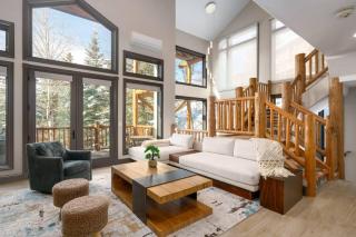 Cross Timbers Chalet - Free Shuttle - Summer AC - 0