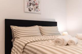 Spacious - Beautiful - Sea Front - Sliema - 8