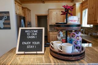 The Restful Rose Fireside Vibes AC Comfort - Shaver Lake - 2