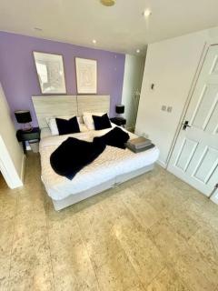 Cambridge City Centre Studio First Floor Sleeps 3 - 2