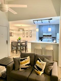 Rustic Farmhouse Old Town Condo W Patio & Pool - Scottsdale - 1