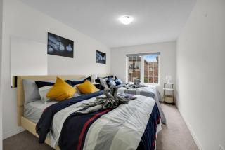 Spacious Family Friendly Vacation home - Brampton - 4