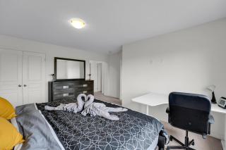 Spacious Family Friendly Vacation home - Brampton - 6
