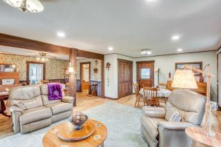 Erie Farmhouse with Fire Pit and Grill Pets Welcome! - 7