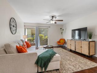 Top-notch 2br Spacious Condo With Shared Pool - Scottsdale - 5