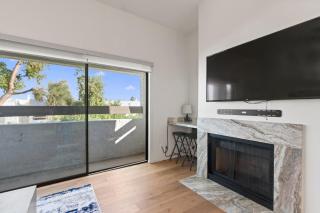 Spacious 1br Condo W Patio & Close To Old Town - 1