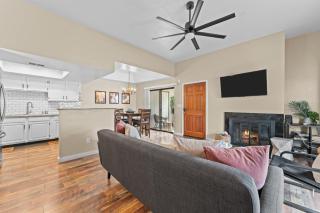 Snug 2br Condo W Pool, Patio, Wd Near Old Town - Scottsdale - 2