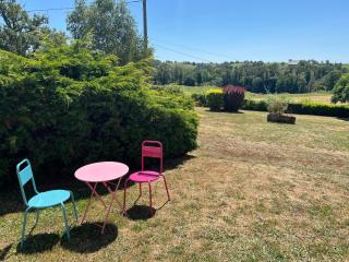 Belle Maison avec vue magnifique , séjour pleine nature gd jardin - Cressat - 9